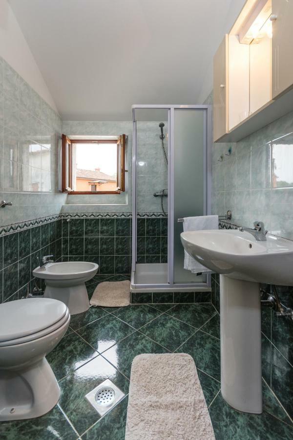 Nilda 2 Apartment Funtana Exterior photo